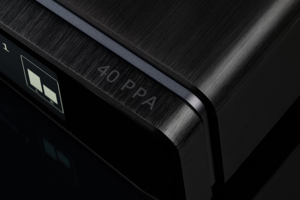 Cyrus 40 PPA CloseUp ModelDes-medium.webp